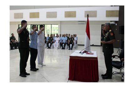 DANKODIKLAT TNI BUKA PENDIDIKAN PENGEMBANGAN SPESIALISASI TNI TA 2023