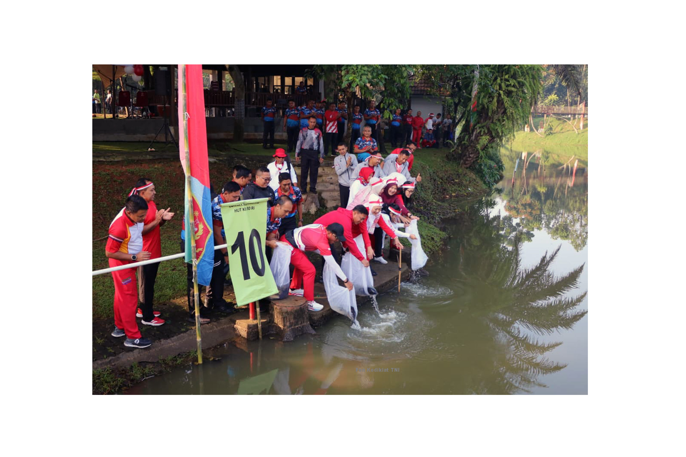 LOMBA MEMANCING DALAM RANGKA HUT KE-80 RI