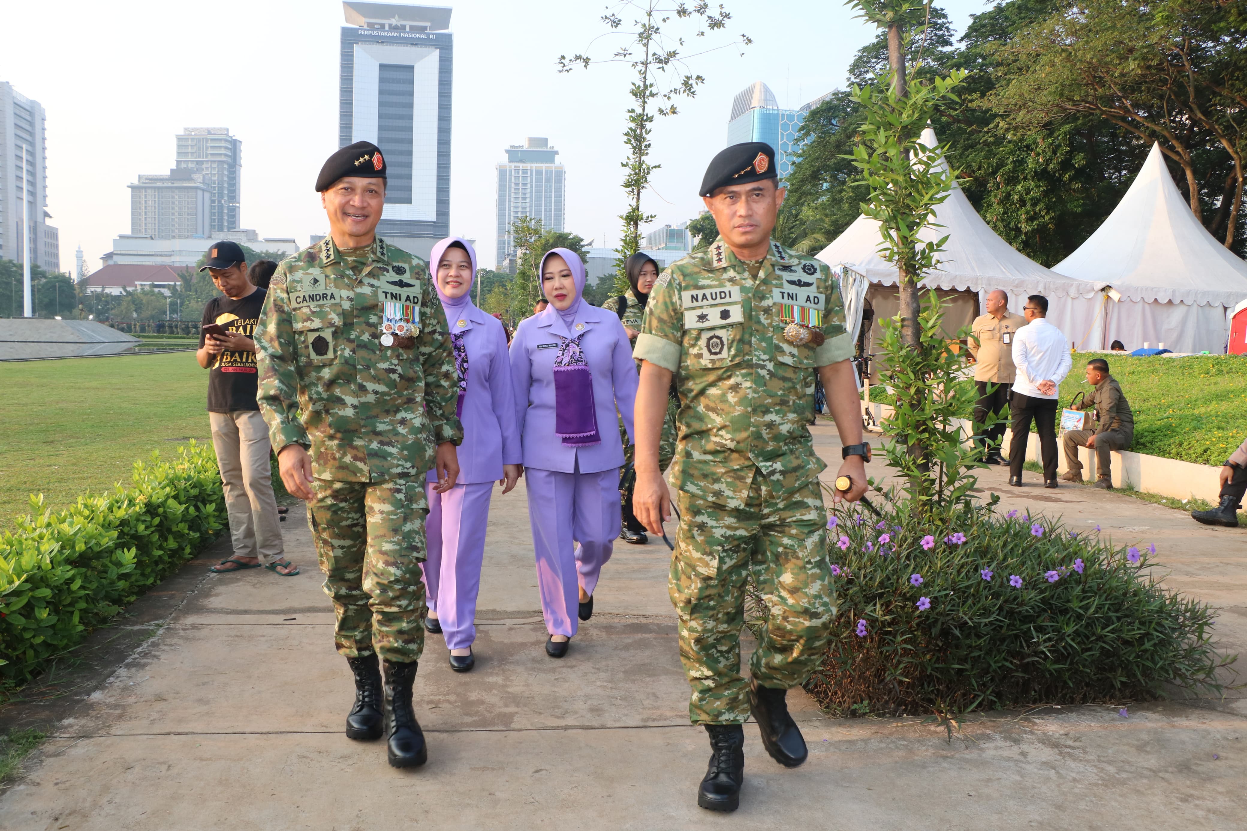 DANKODIKLAT TNI HADIRI UPACARA PERINGATAN HUT KE-80 TNI