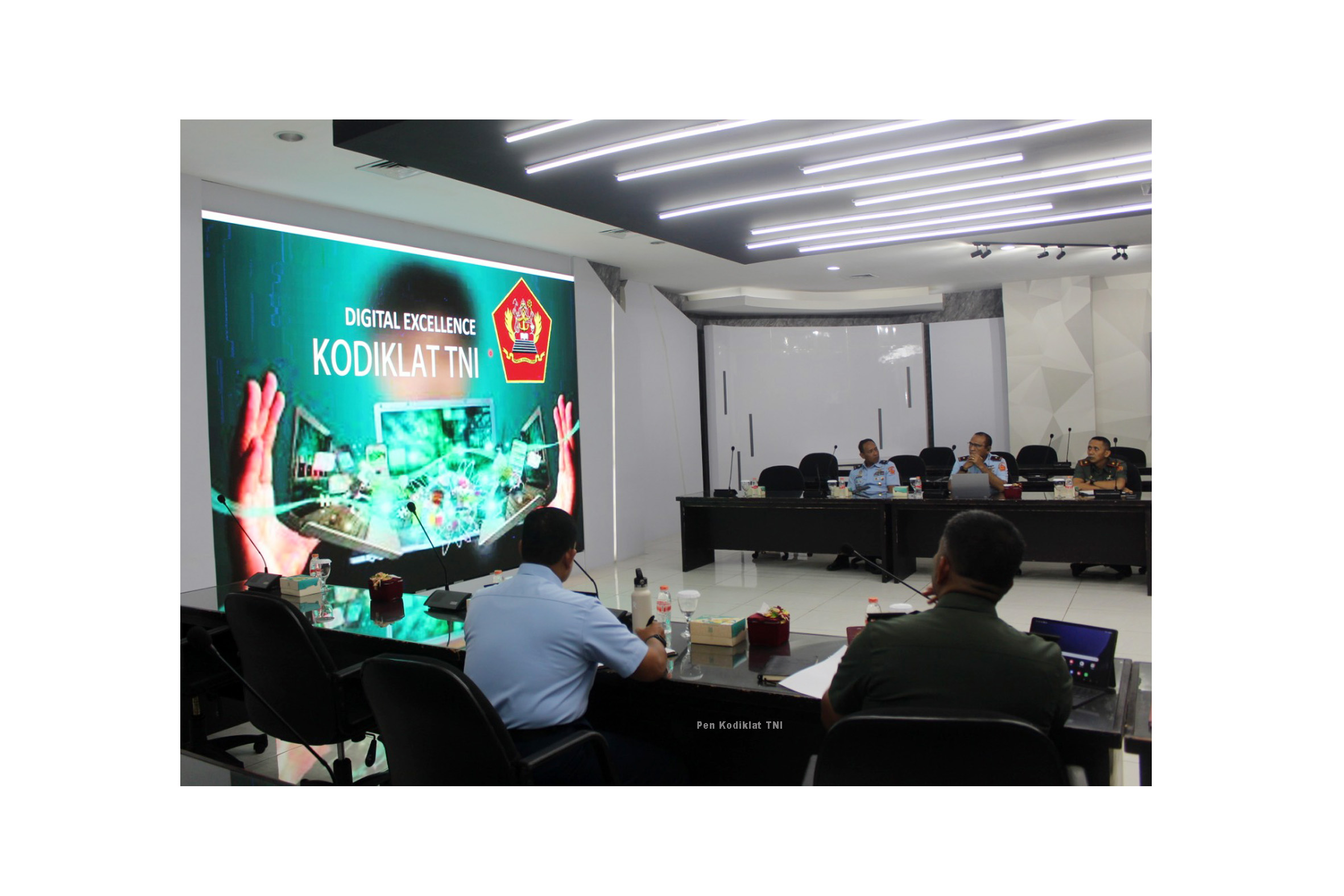 DANKODIKLAT TNI PIMPIN RAPAT SISTEM INFORMASI DIGITAL