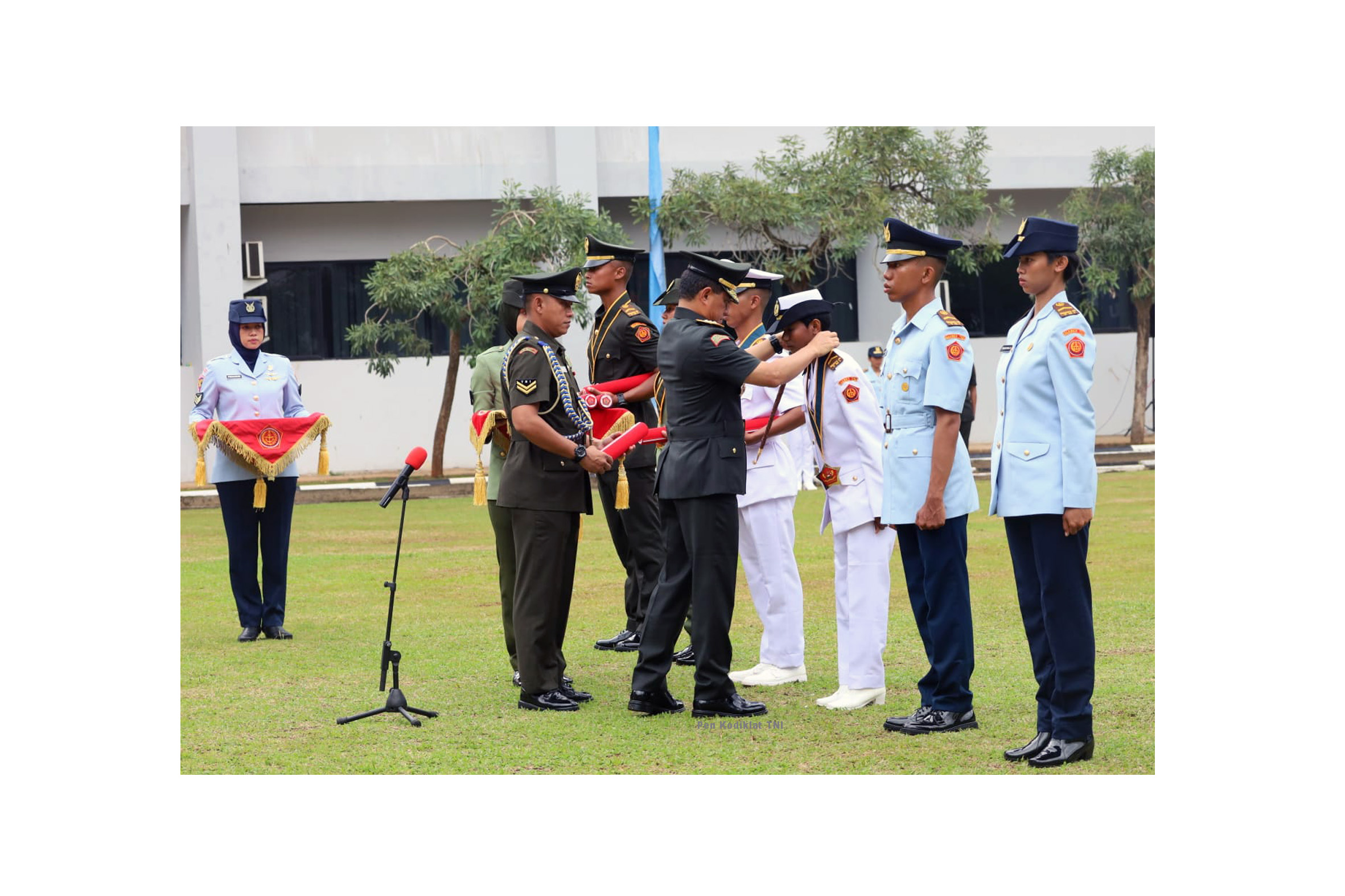 DANKODIKLAT TNI TUTUP DIKMA PA PK TNI PROGSUS TA 2026